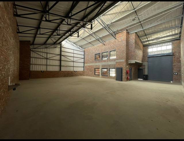 416M² WAREHOUSE TO LET IN RIVERSANDS